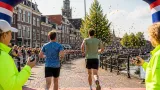 Halve marathon in Sneek wint aan glans: overwinningen voor Femke Yska en Thys de Jong