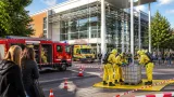 Lekkend vat met gevaarlijke stof bij Van Hall in Leeuwarden, omgeving ruim afgezet