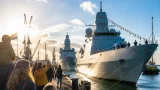 Marineschepen Zr.Ms. Van Amstel en Zr.Ms. Den Helder weer terug in Den Helder na NAVO-opdracht