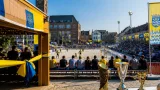 Van vriendenteam op Stadhuisplein naar internationale top: Beach Soccer Zeeland viert 20 jaar