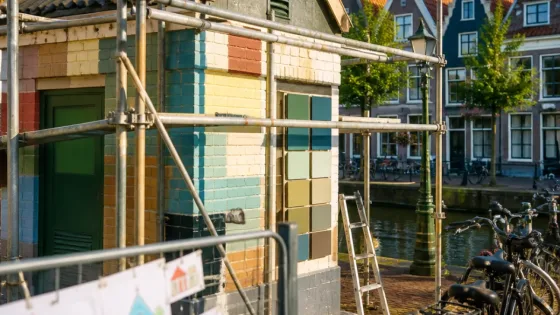 Alkmaar zoekt kunstenaar voor twee elektriciteitshuisjes: Schoolstraat in Koedijk eerste locatie