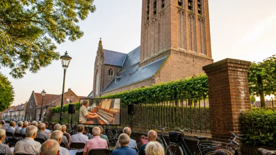 Beiaardier terug in Nijkerk: zomers carillonconcert met klassiek én modern