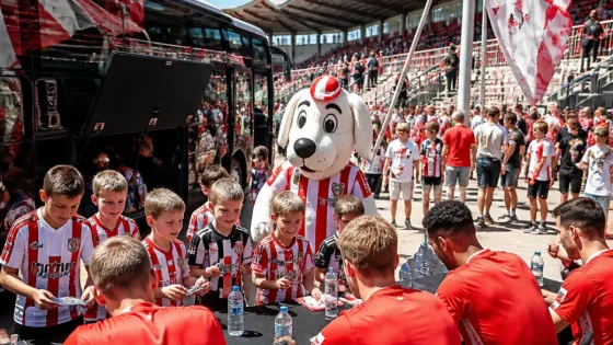 Fandag en dubbelslag trekken veel publiek: TOP Oss presenteert zich in Oss