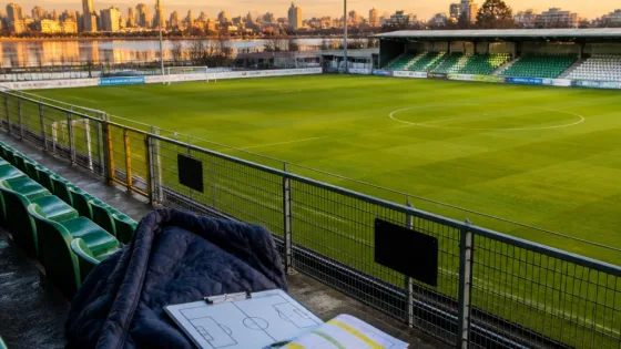 Paul Nuijten kiest voor FC Dordrecht: van Ajax O19 naar hoofdtrainer in Dordrecht