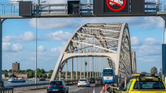 Vrachtverbod op Merwedebrug A27: wat dit voor Gorinchem betekent