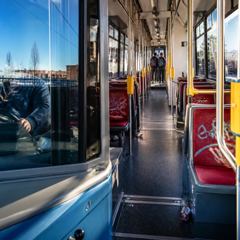 Personeel vreest terugkeer van onveilige situatie als conducteurs uit Amsterdam verdwijnen