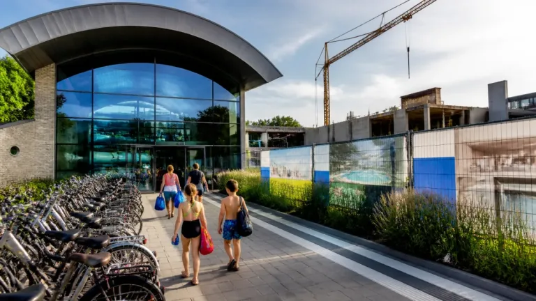 Oss houdt voorzieningenniveau Golfbad op peil en werkt aan nieuw zwembad