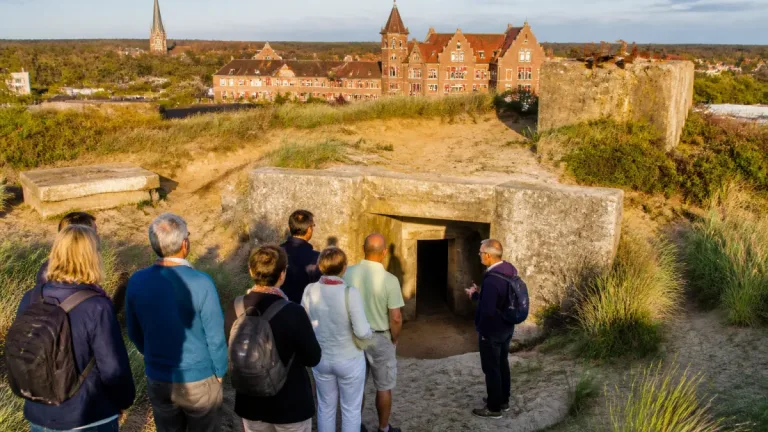 Rondleidingen door geschiedenis Castricum: van Slag bij Castricum tot kunstbunker