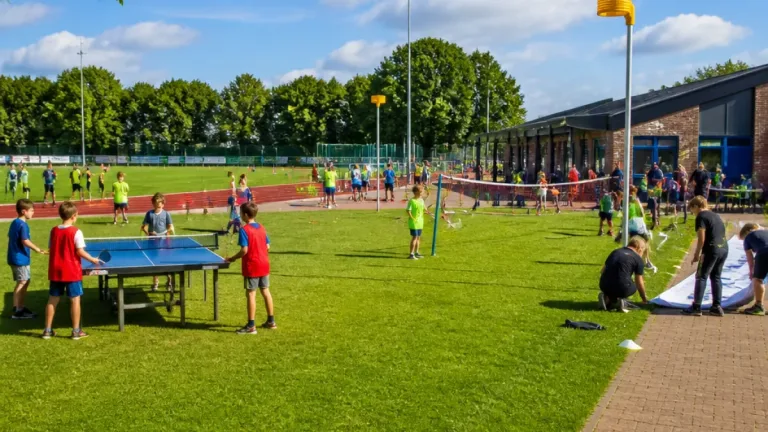 Zomersportweek trekt volle bak: 240 kinderen sporten deze week in Veenendaal